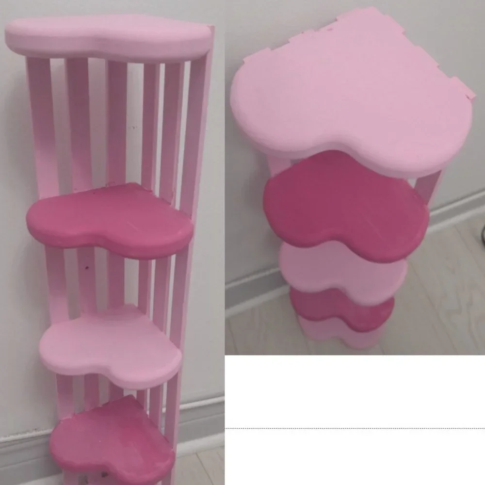 handmade lovely pink heart shaped shelf. - Picture 1 of 1